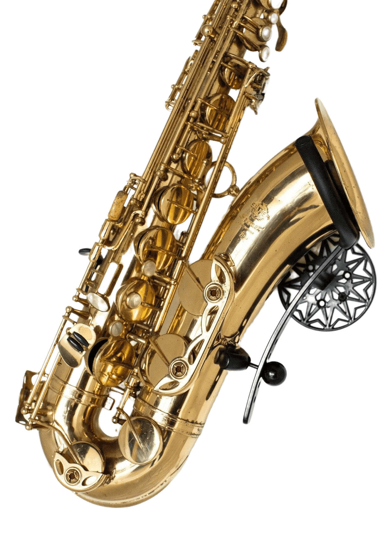 gold Selmer Mark 7 tenor saxophone in Samba black Locoparasaxo.com wallmount on white wall