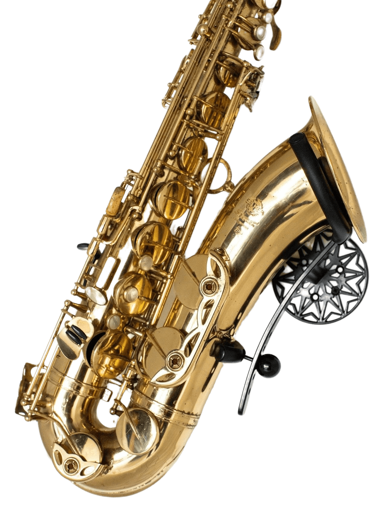 gold Selmer Mark 7 tenor saxophone in Samba black Locoparasaxo.com wallmount on white wall